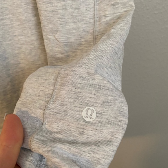 Lululemon Love Tee Crew II Heathered Vapor M - Picture 5 of 8